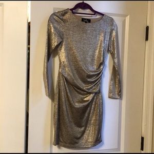 Lulus gold lined long sleeve cocktail dress